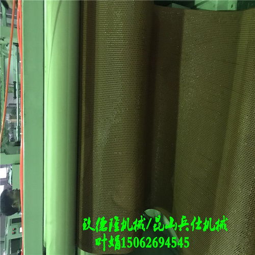 TPV/TPE預(yù)制型塑膠跑道設(shè)備 江蘇透氣性塑膠卷材生產(chǎn)線(xiàn)的創(chuàng)新與應(yīng)用